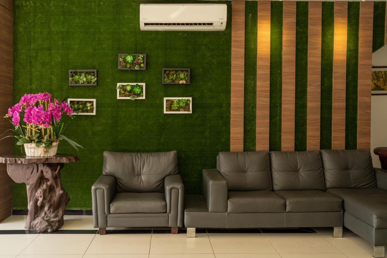 Mary J Hotel Family 10 Pax Room Κότα Μπάρου Εξωτερικό φωτογραφία